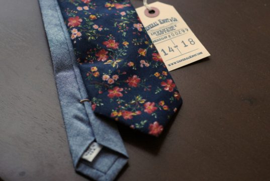 general knot floral necktie