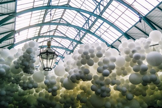 Charles Pétillon covent garden explore balloons
