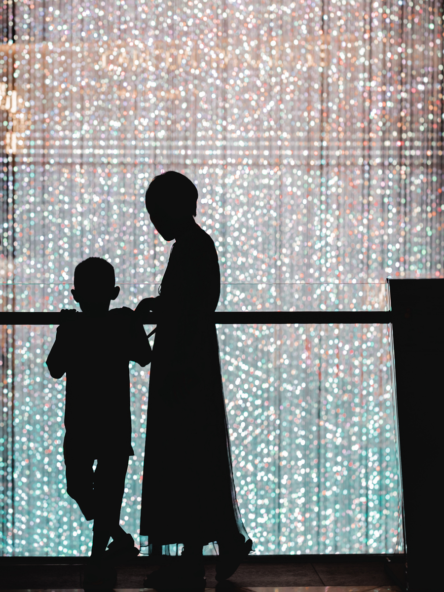 mum and son singapore silhouette