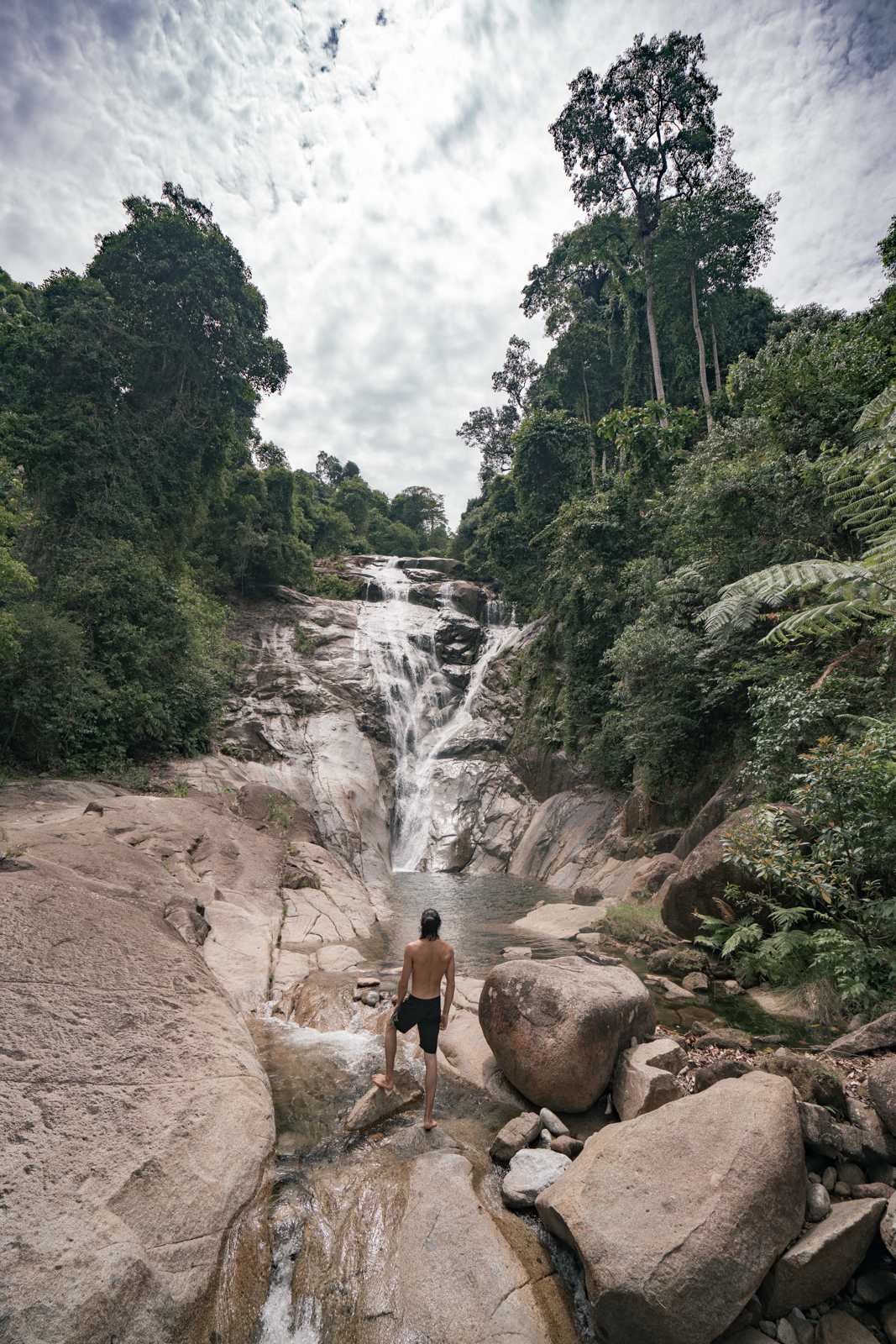 waterfall sarawak sergio hunt